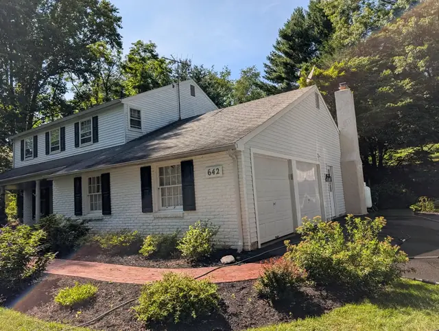 Whole-House Exterior Wash, after: that afternoon